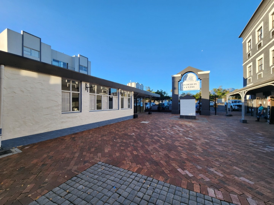 To Let commercial Property for Rent in Somerset West Western Cape